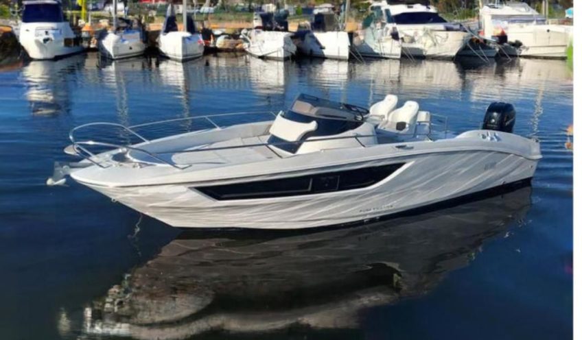 Sessa Marine Key Largo 27 2023